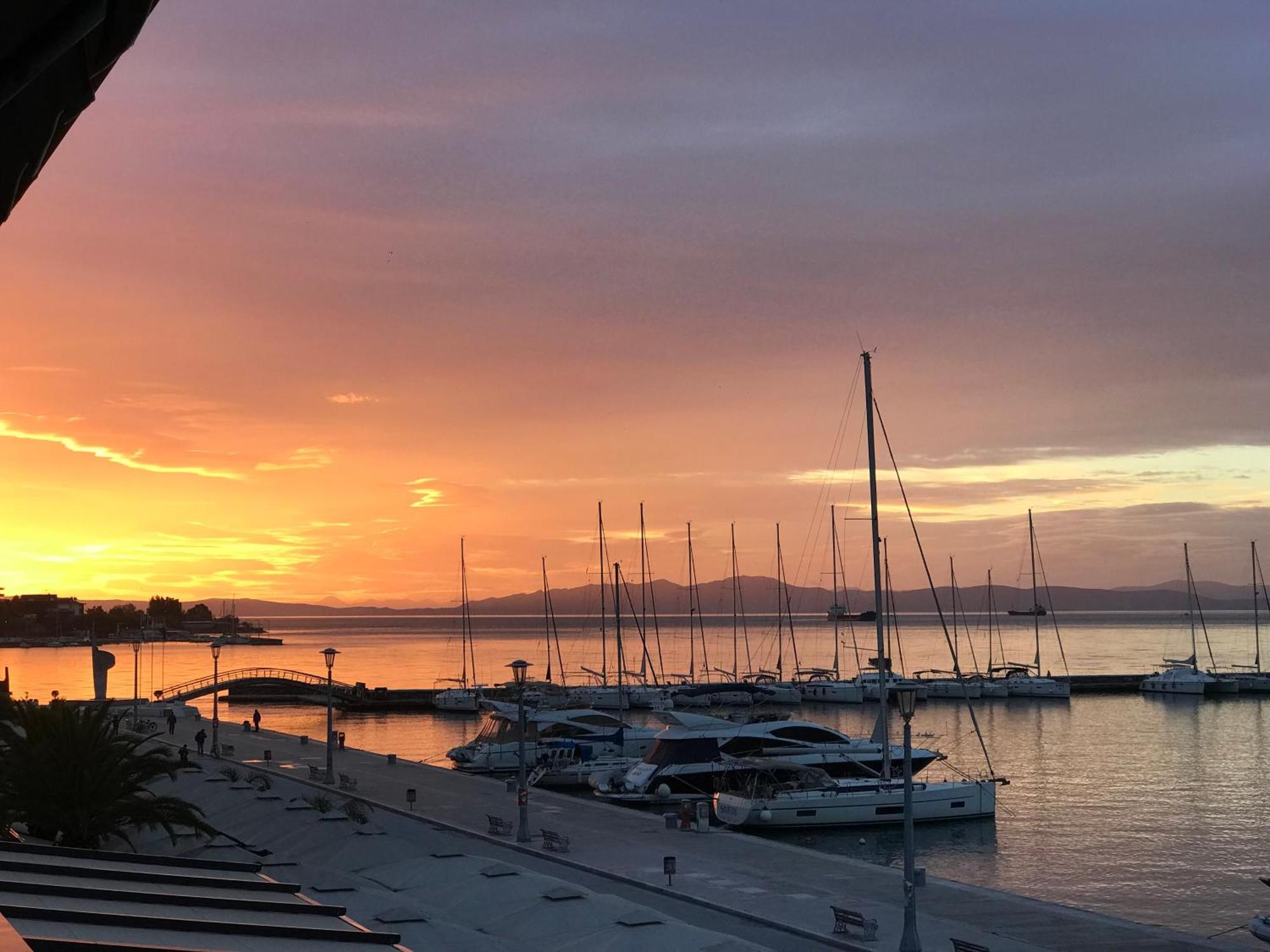 Marine Apartment With Sea & Port View! Volos Luaran gambar